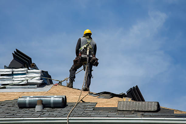 Professional Gutter Installation technician working in Wilbur, OR